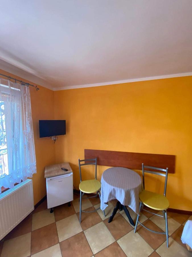 Pokoje Goscinne Marcin Leba Exterior photo