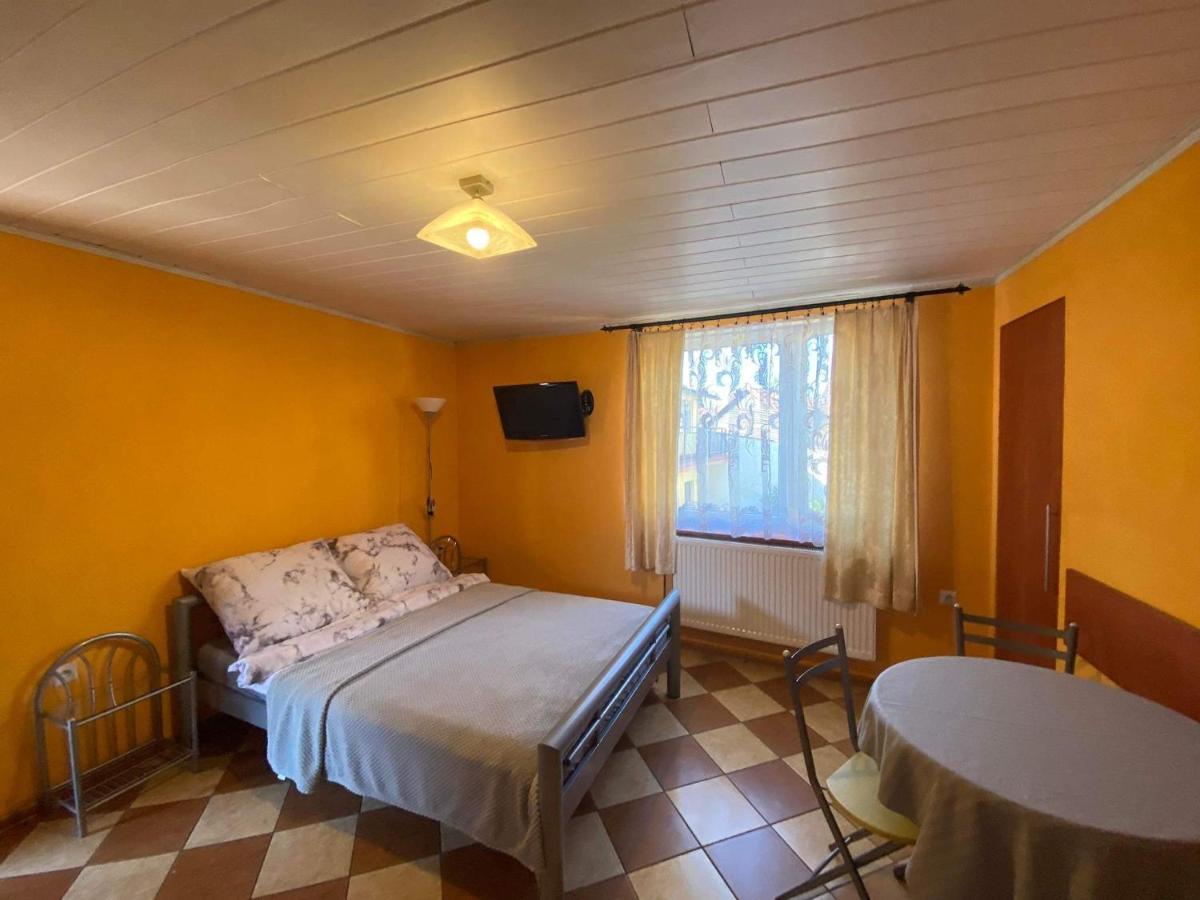Pokoje Goscinne Marcin Leba Exterior photo